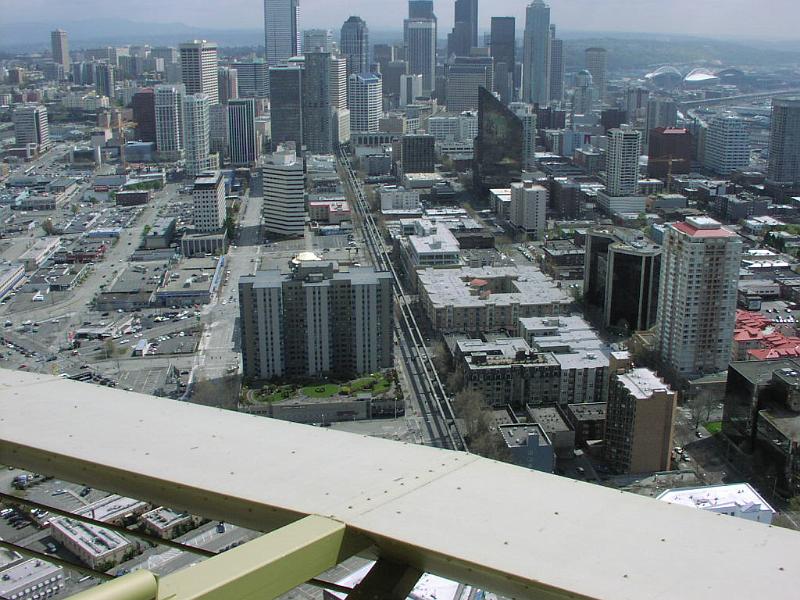 spaceneedle (3).jpg - OLYMPUS DIGITAL CAMERA         